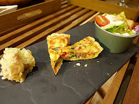 雅痞Art Reading Cafe (雅痞書店)