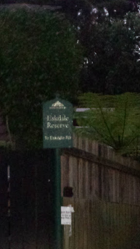 Eskdale Reserve - Hiwihau Place Entrance