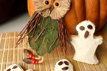Ghost biscuits with cream cheese