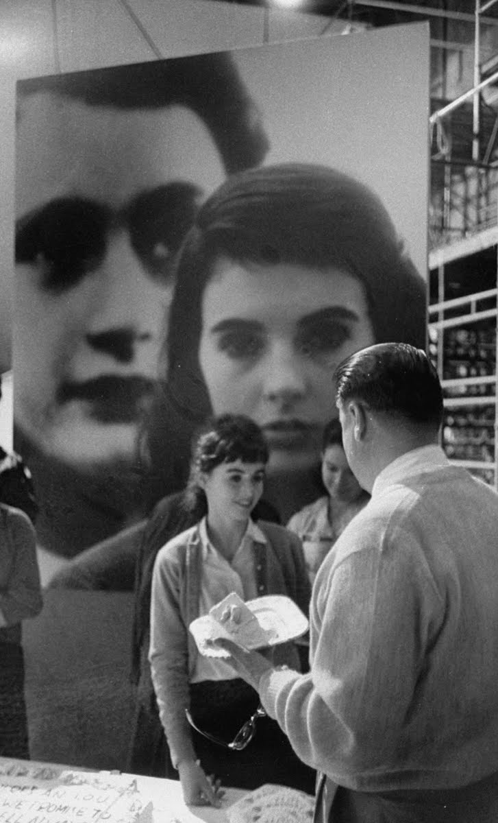 アンネ フランク Anne Frank House Google Arts Culture