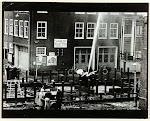 Ontruiming van panden in de omgeving van de Nieuwmarkt in Amsterdam. Pieter Boersma, 1975