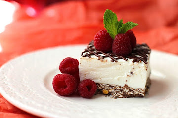 Healthy Coconut Mousse Cheesecake Bars