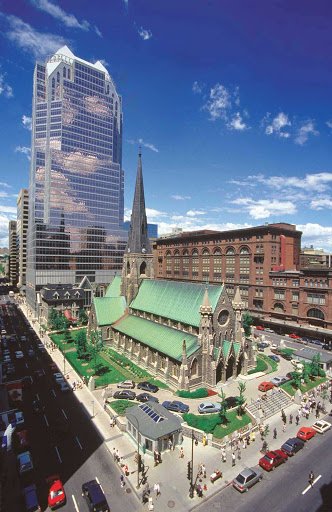 Christ-Church-Cathedral-Montreal - Christ Church Cathedral juxtaposed against a skyscraper in Montreal.