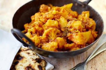 Potato & cauliflower curry