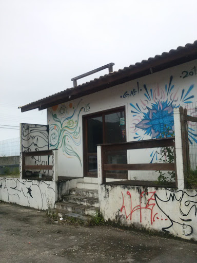 Casa Abandonada com Grafite