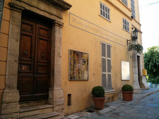 Musée Provençal Du Costume Et Du Bijou