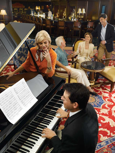 You'll enjoy listening to live piano with a cocktail in hand in Martinis on board Oceania Nautica.