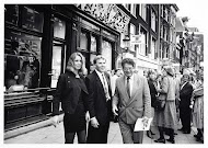 Burgemeester Van Thijn voor Galerie Krikhaar