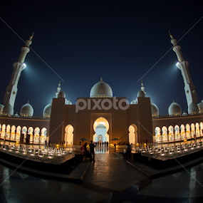 Sheikh Zayed Grand Mosque - Abu Dhabi. by Elena Cosma - Buildings & Architecture Public & Historical