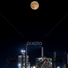 staunch by Yu Tsumura - Buildings & Architecture Architectural Detail