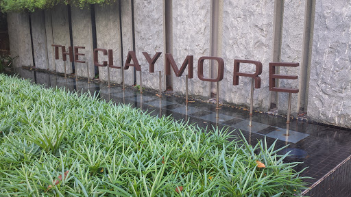 Floating Claymore Sign