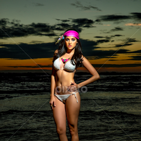 by Julio César Rosales Chávez - People Fashion