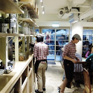 Uzna Omom 杏桃鬆餅屋(中壢大江店)