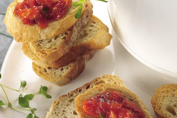 Slow-Cooker Marinara Sauce with Mozzarella Cheese Dip