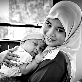 My Baby Love by Ibrahim Samsudin - People Family