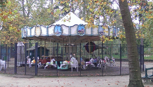 Manège Du Parc Floral