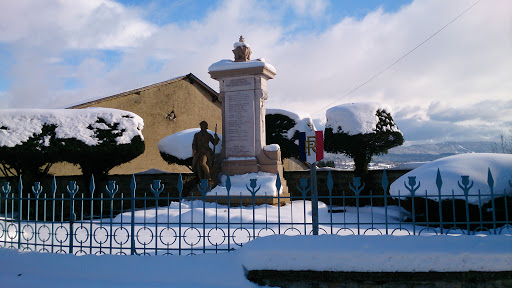 Monument Aux Morts De Corcelles 