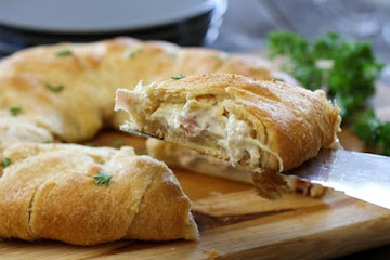 Chicken Cordon Bleu Crescent Ring