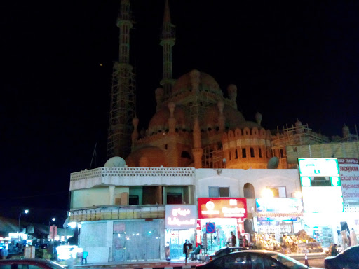 Huge Mosque Old Market