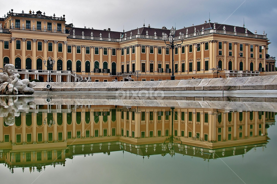 Self reflection by Jesus Giraldo - Buildings & Architecture Public & Historical