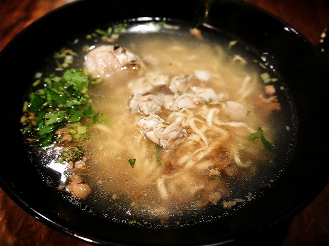 台北 伊通街 三串窟蛤仔麵居酒屋