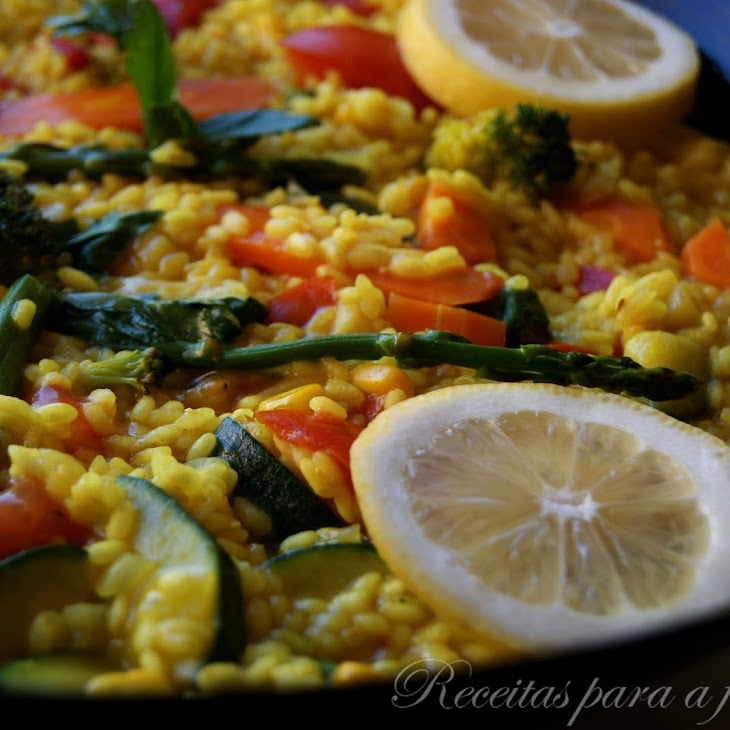 Vegetarian Paella Broccoli And Carrot Side Dish Recipe Yummly