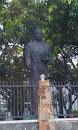 Kumaratunga Munidasa Statue