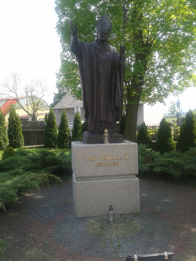 Wieliszew -Pomnik Jana Pawła II