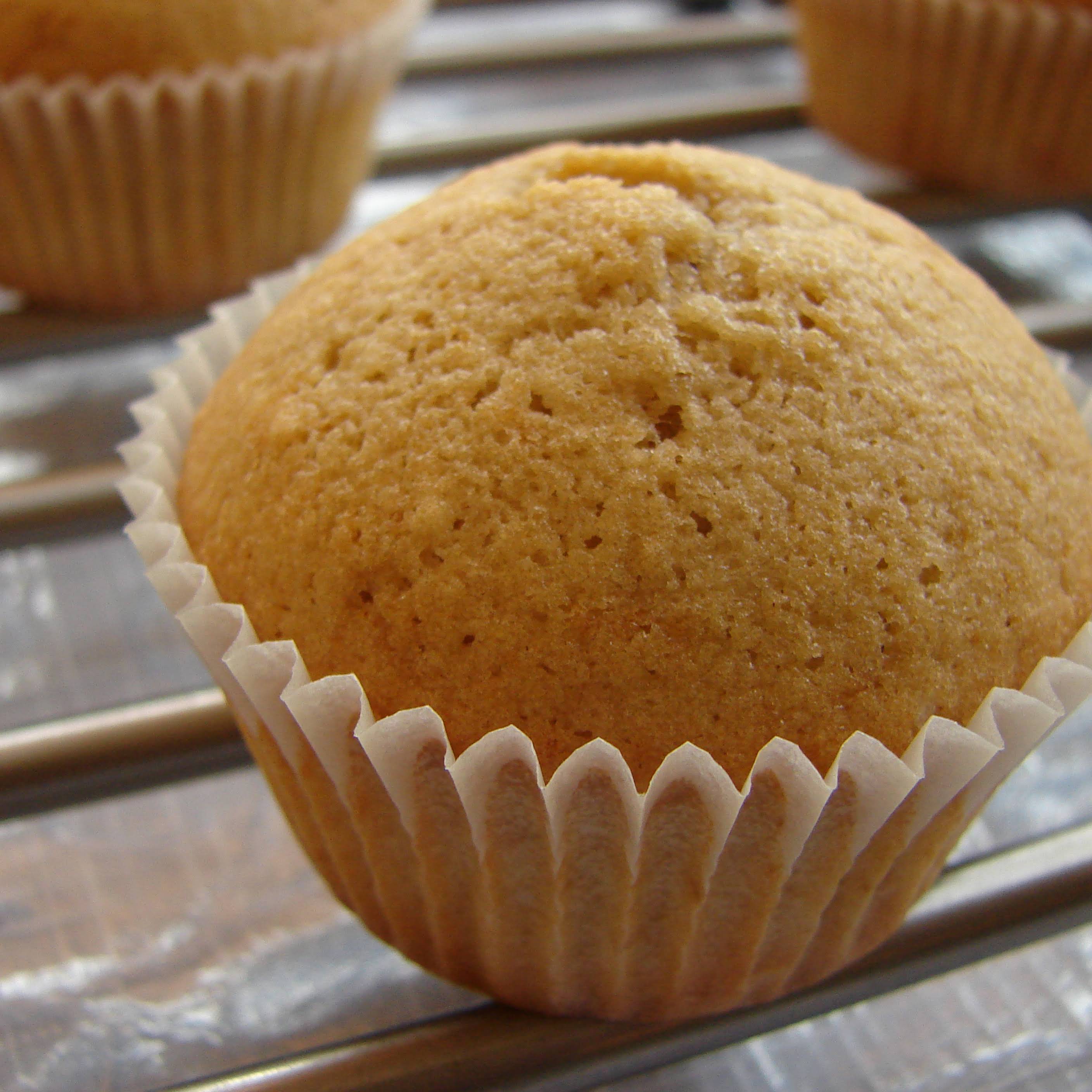 Quick Vanilla Cup Cakes