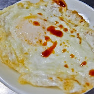 梁記嘉義雞肉飯