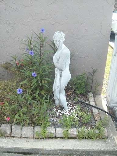 Half-Naked Lady Statue 