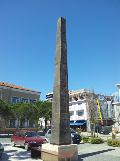 Obelisco p.zza Cavour