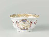Bell-shaped bowl from the 'Swellengrebel service' with a double crowned monogram and a border with floral scrolls