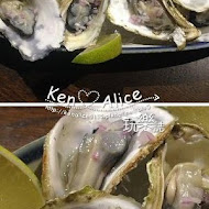 一號島廚房 Island 1 Kitchen