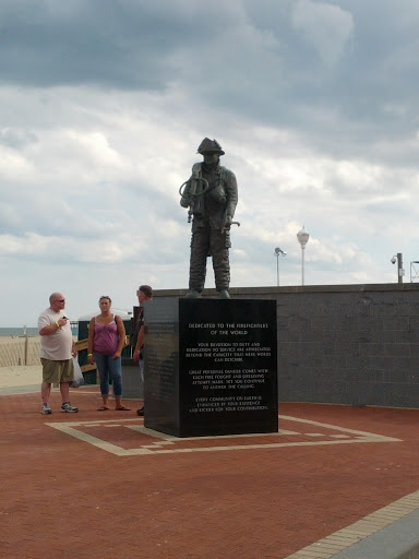 Firefighter- 9/11 Memorial
