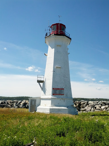 Maughter Beach Lighthouse