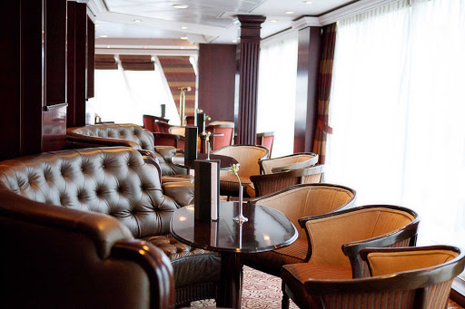 The Looking Glass lets you enjoy fine cruise fare while taking in the view aboard an Azamara voyage.