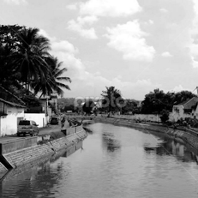 irigasi... by Dwi Ratna Miranti - Black & White Landscapes