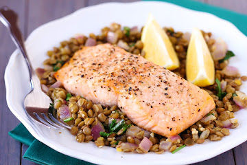 Baked Salmon & Lentils