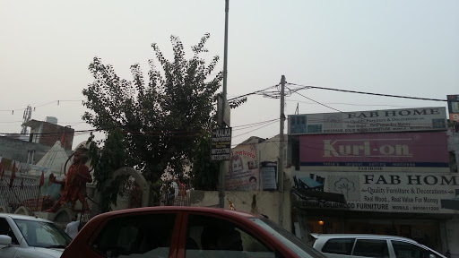 Hanuman Mandir Near Ghitorni