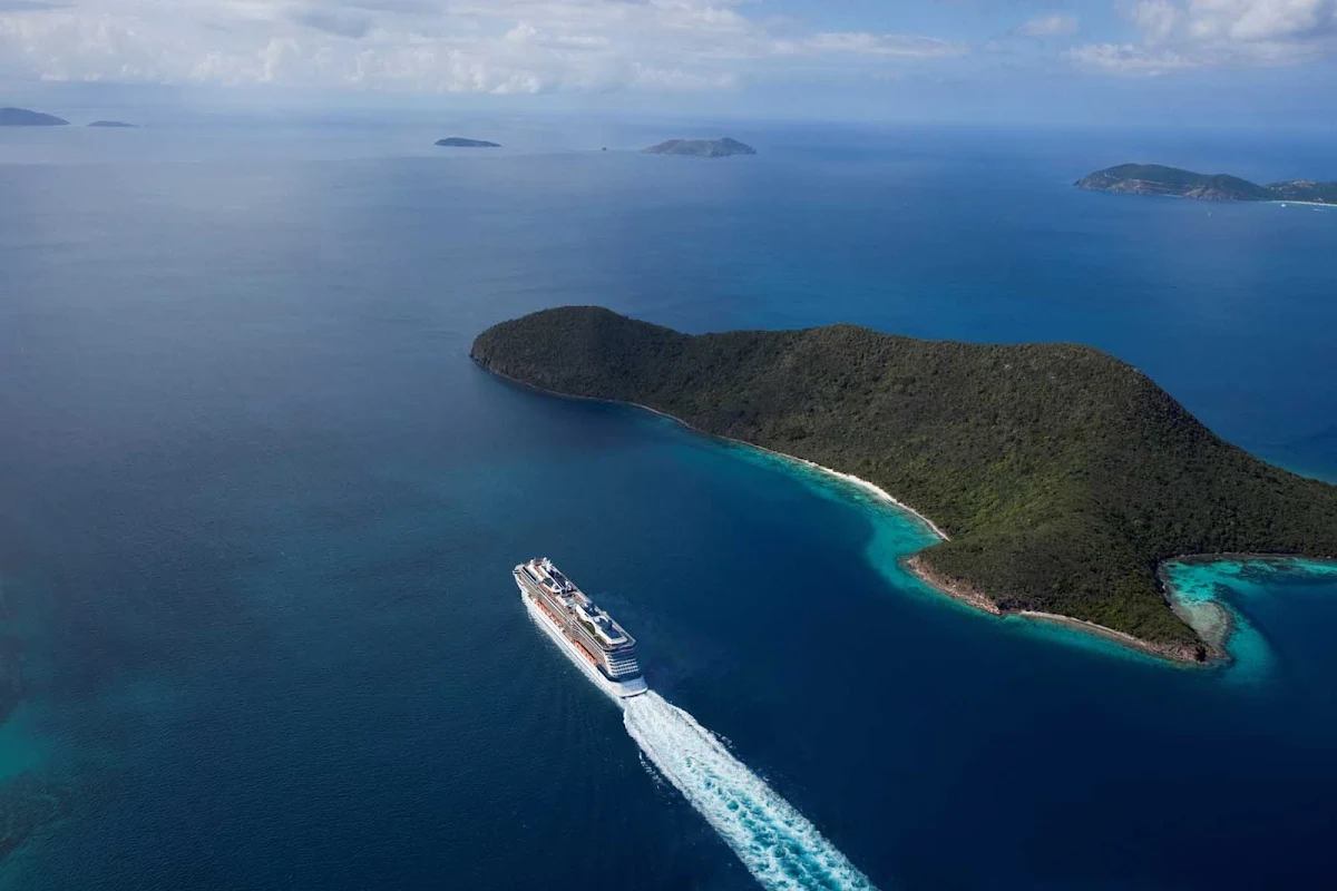 Celebrity_Solstice_at_sea - Experience the serenity of the ocean and the majesty of untouched nature during your sailing on Celebrity Solstice.