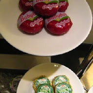 【台北深坑假日大飯店】一樓咖啡