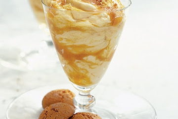 Italian apricot fool
