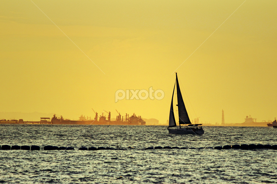 Golden hour by Johan Lithun - Landscapes Beaches
