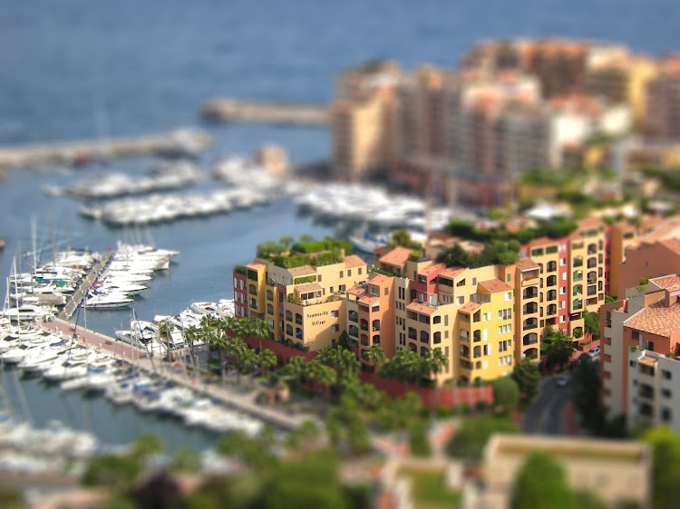 Talk about a playground for the rich! A "Tilt Shift" photo of Monte Carlo made with tiltshiftmaker.