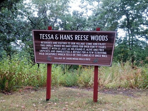 Tessa & Hans Reese Woods