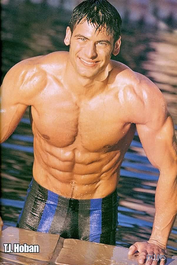 [muscle-male-model-TJ-Hoban-21.jpg]