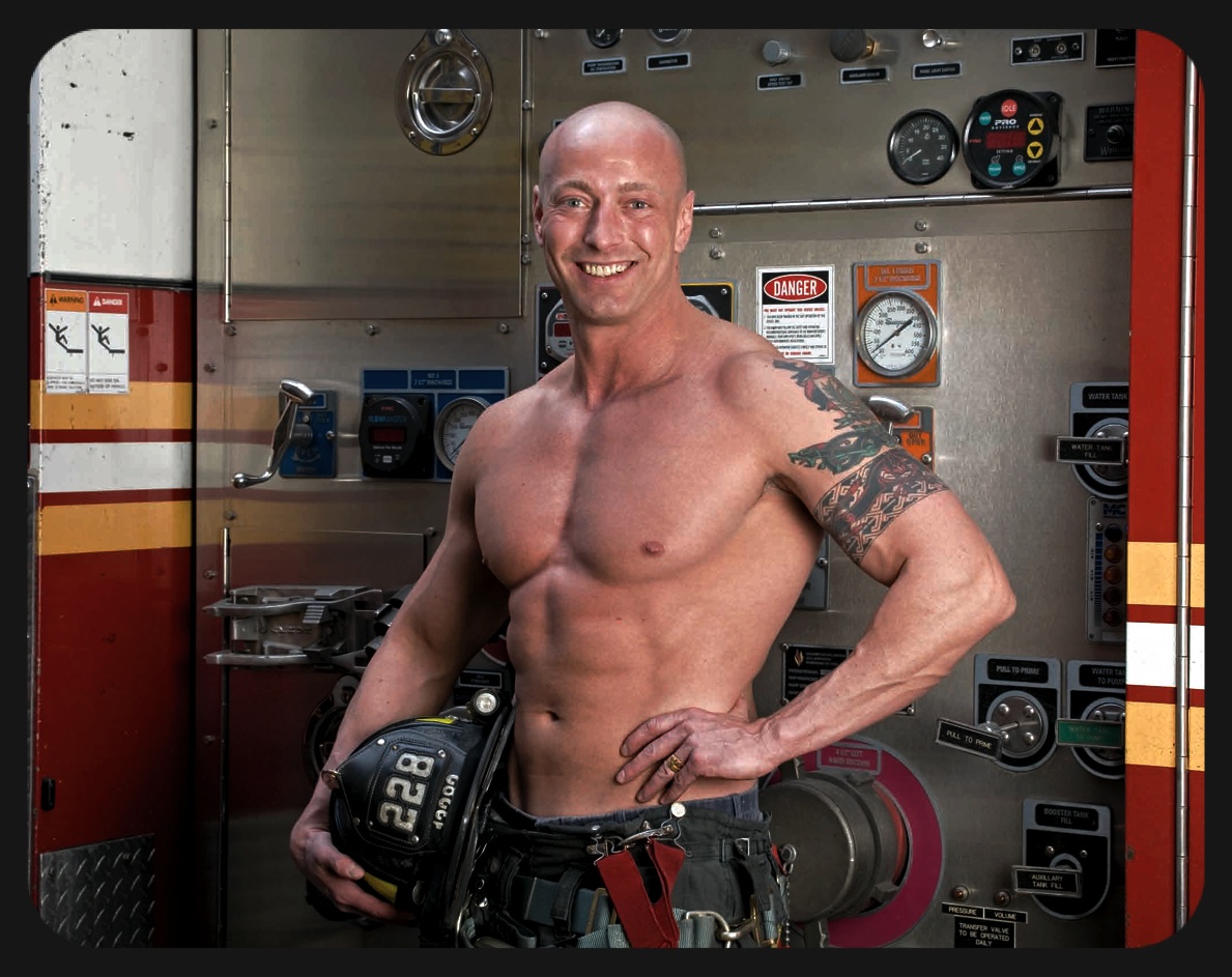 [NY-Firefighter-Hunks-Calendar-06.jpg]