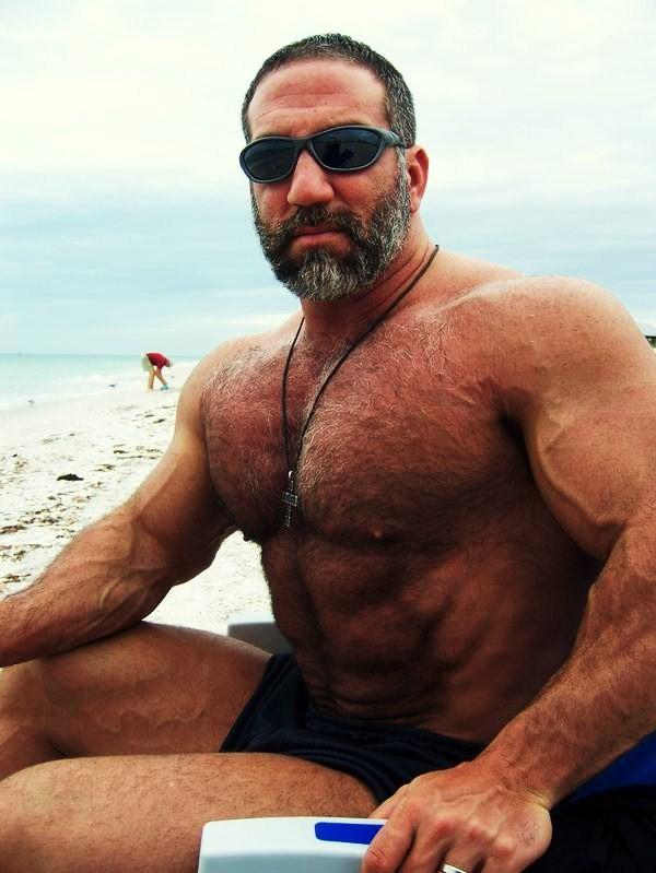 Hairy Muscular Men Pics 42