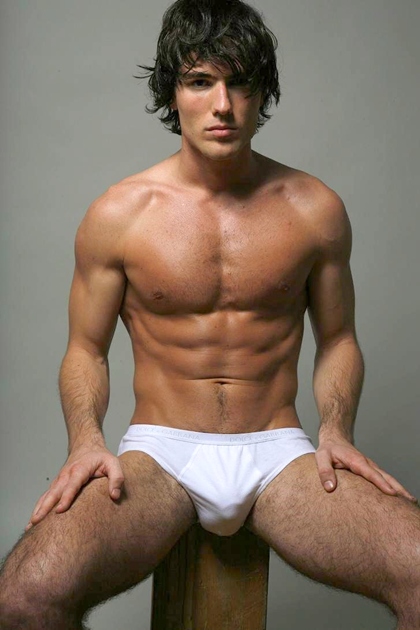 [Image: Sexy-Muscle-Men-in-White-Underwear-6-T01.jpg]